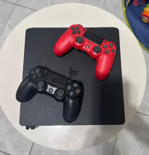 PlayStation 4 Slim