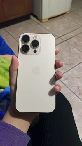 Vendo IPhone 16 pro max