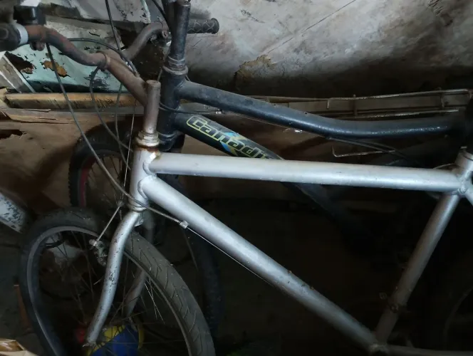 Vende-se Bicicleta velha