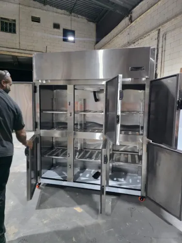 Geladeira industrial 6 portas 100% inox
