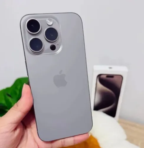 iPhone 15 Pro natural 128 GB 6 meses de garantia