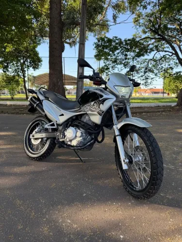Honda NX 4 Falcon 400 2006
