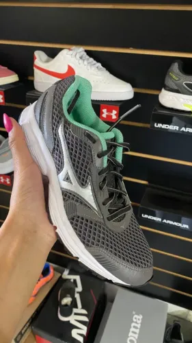 Tenis Mizuno