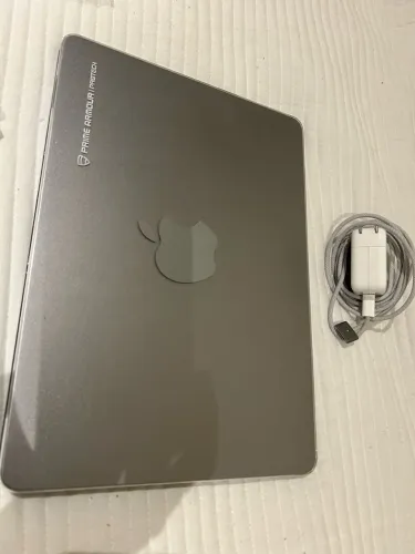 MacBook M3