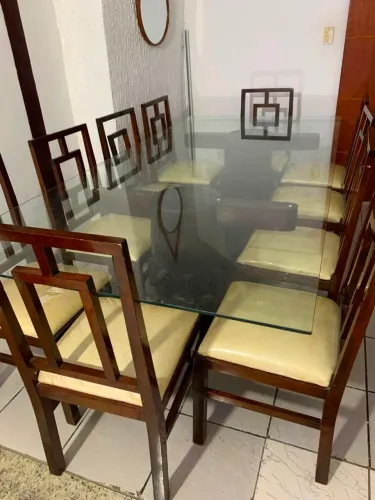 Mesa me madeira maciça antiga