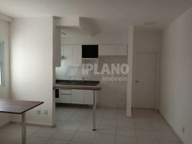 Locação de Apartamentos / Padrão na cidade de São Carlos