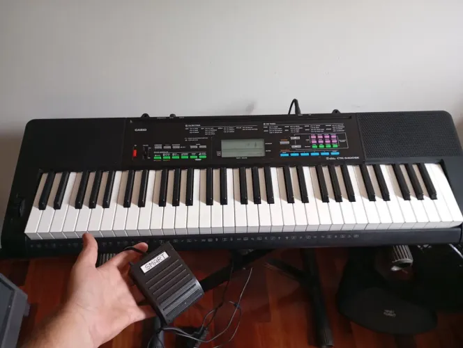 Teclado Casio CTK-3400SK + Suporte + Pedal de Sustain + Fonte (Perfeito Estado)