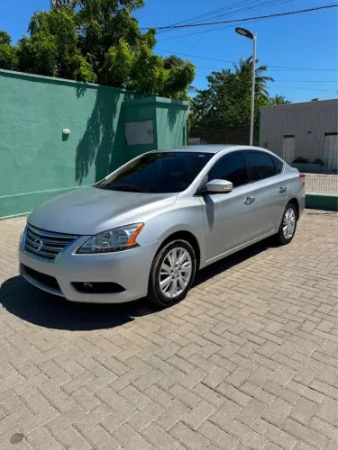 Nissan Sentra SL 2.0/ 2.0 Flex Fuel 16V Aut. 2016
