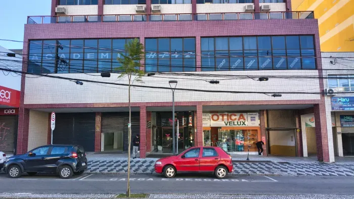Oportunidade Única: Loja Comercial para Locação no Capão Raso!