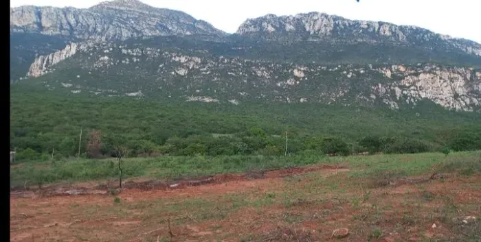 Terreno de 5.000m², a 3KM da cachoeira do serrado de Porteirinha-MG