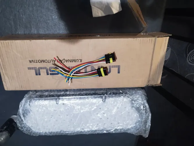 Para de Lanterna Traseira Guerra Motion LED Lantersul - Bivolt (12v/24v) - Cristal.