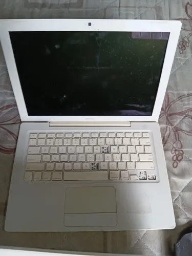 Vendo Macbook 2008