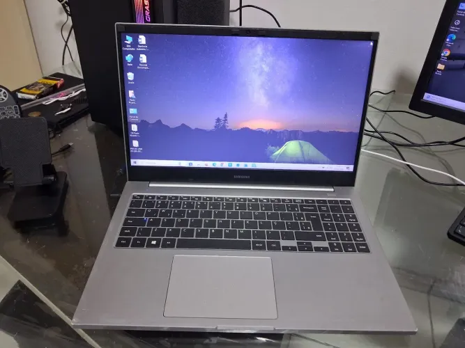 Notebook Samsung E20