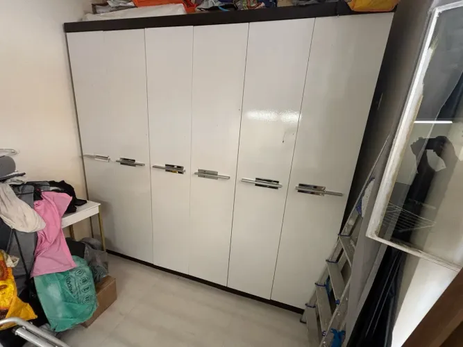 Guarda Roupa 6 portas em Perfeito Estado