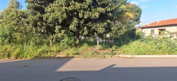 Terreno 500m² com Escritura | Aceita Financiamento Bancário e Carro na Troca**<br>