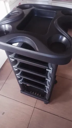 Vendo cadeira reclinável e carrinho auxiliar 