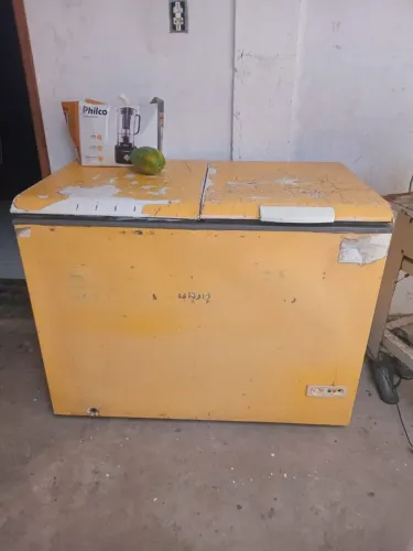 Freezer duas tampas seminovo