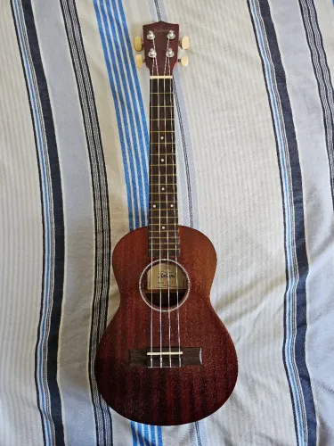 Ukulele Kalani 8137 Tenor + Bag Original - Ótimo Estado