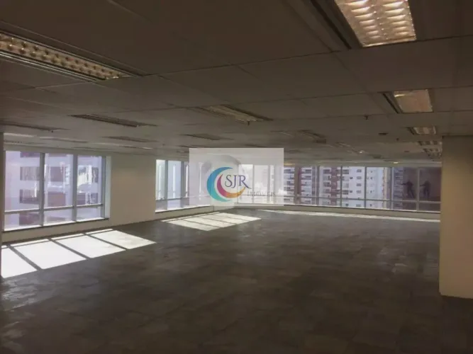Imóvel para aluguel e venda tem 330 metros quadrados em Cidade Monções - São Paulo - SP