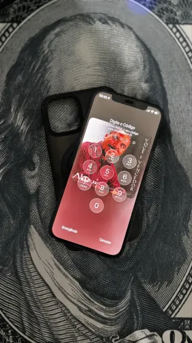 iPhone 12 - 64 GB