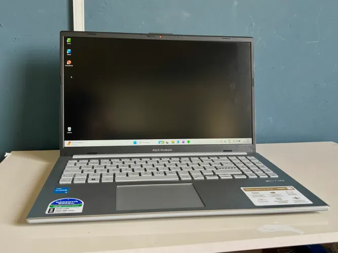 Asus Vivobook Go 15 - intel core i3 - 4GB RAM SSD 128GB