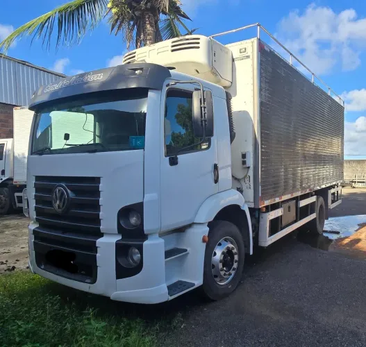 BAÚ TOCO REFRIGERADO 6,80MT