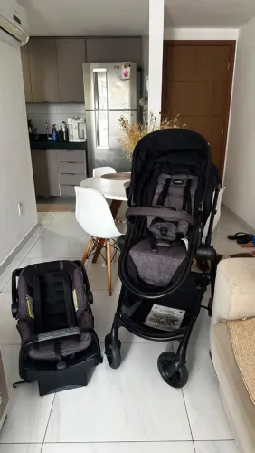 Kit Carrinho de bebê (+bebê conforto, moisés e base para carro)