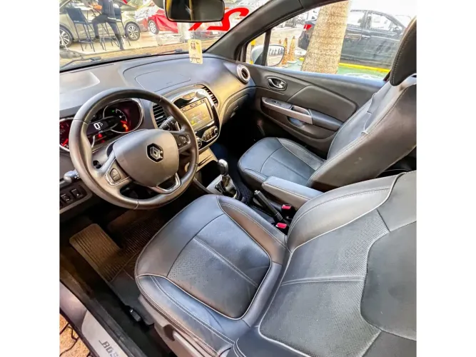 Renault Captur Bose 1.6 CVT 2021