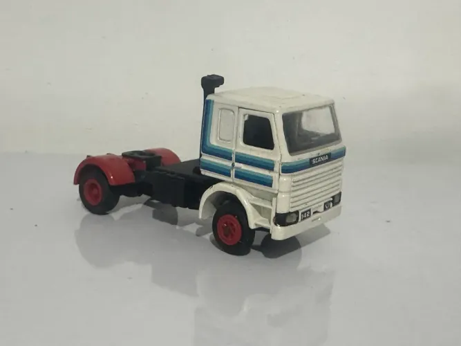 Miniatura Arpra Scania 142H branca rara