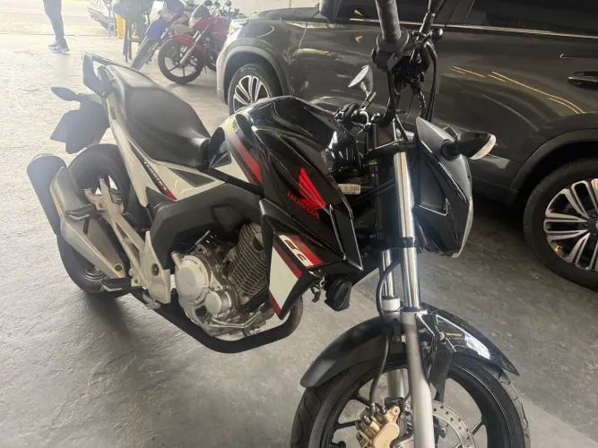 Cb 250cc 2017 impecável muito novinha
