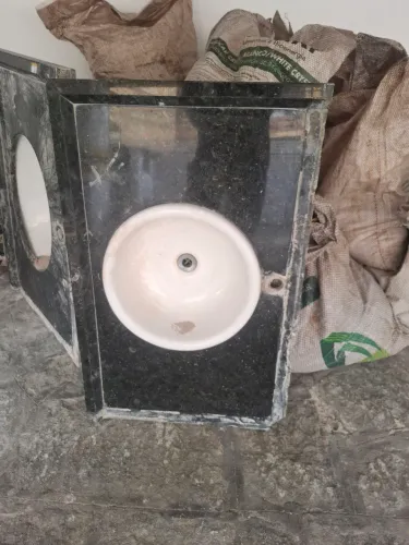 2 bancada  em granito 