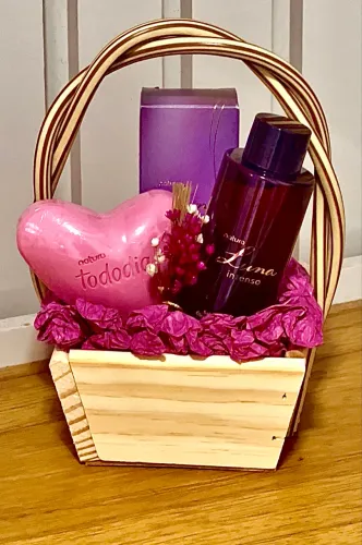 CESTAS OLEO CORPORAL LUNA INTENSO R$:89,99 . Cesta Linda