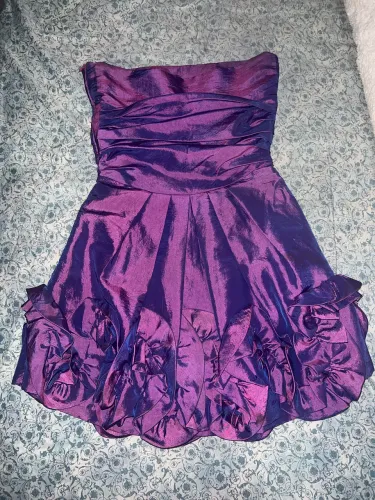 Vestido de Festa Curto Roxo Tomara que Caia - Perfeito Estado
