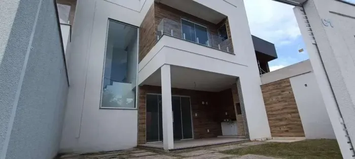 Casa em Condomínio Fechado com 130 m², 3 Quartos e Suíte no Rio de Janeiro Condomínio Gra