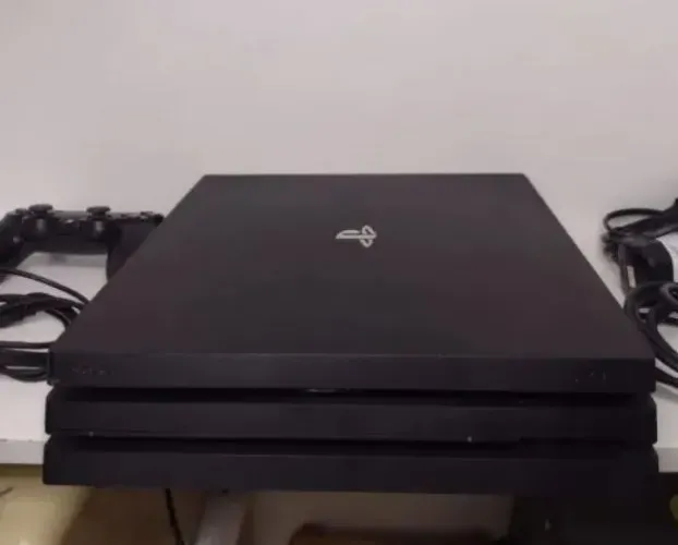 Ps4 pro 1 tv +1 controle + cabos