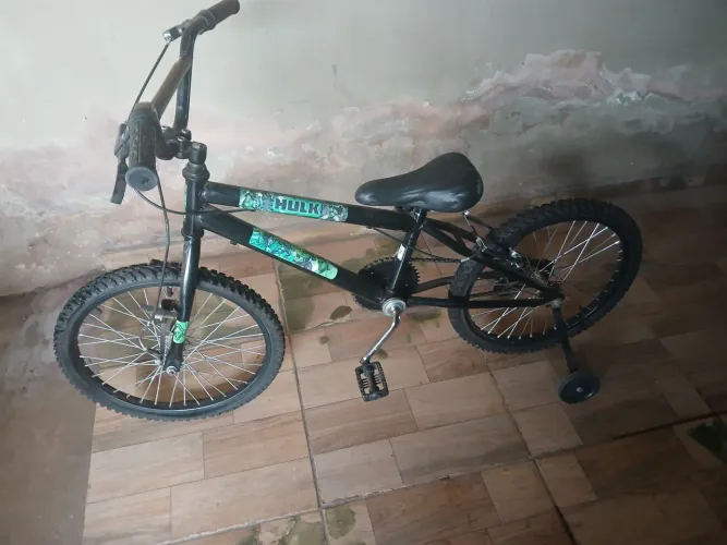 Bicicleta semi nova