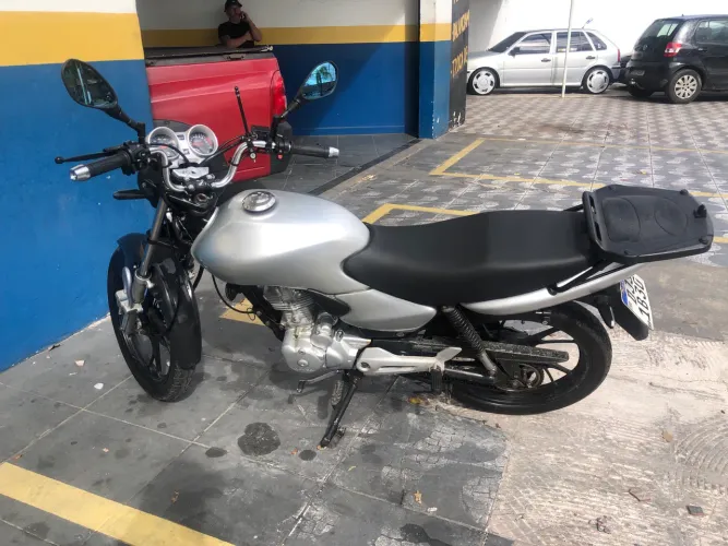 Titan 2003 vareta
