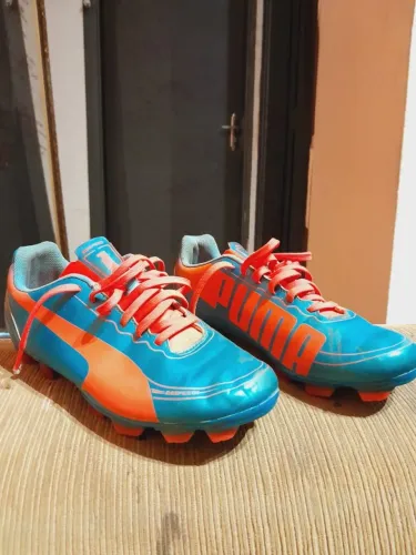 Chuteira de futebol de campo