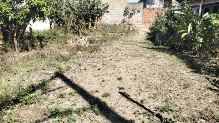Vende se terreno