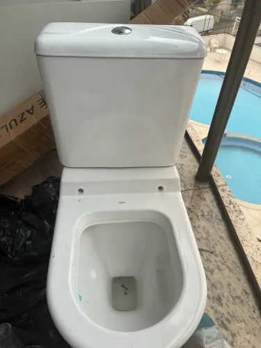 Vaso sanitário incepa com caixa acoplada 