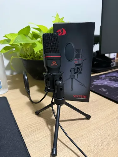 Microfone Redragon Seyfert