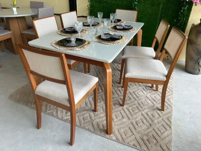 Mesa de Jantar com 06 cadeira Madeira Maciça