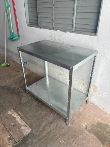 Mesa resistente 