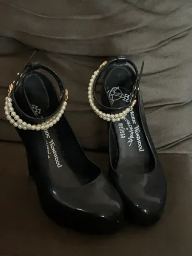 RESERVADO Salto Vivienne Westwood x Melissa