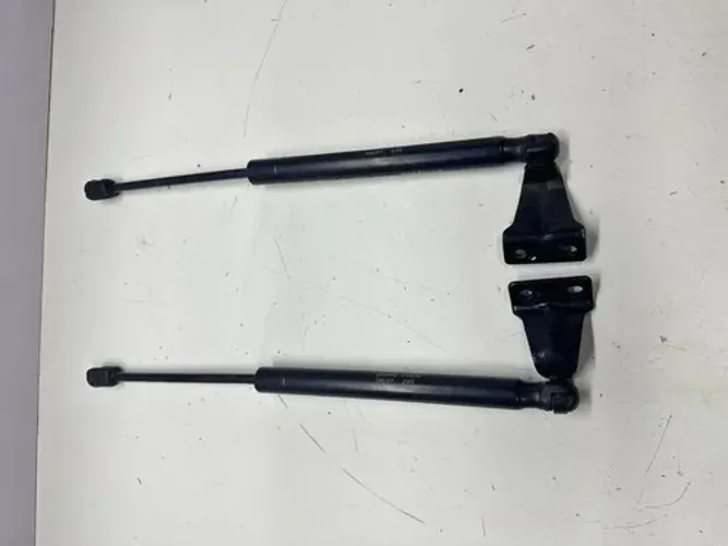 Par Amortecedor Vidro Porta Mala Hyundai Tucson 2006 A 16