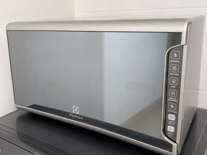 VENDO MICRO-ONDAS ELECTROLUX 220V