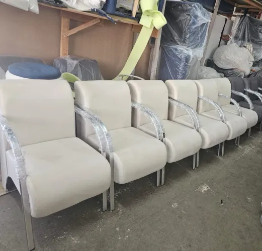 POLTRONAS BELLA BRAÇOS DE ALUMÍNIO 