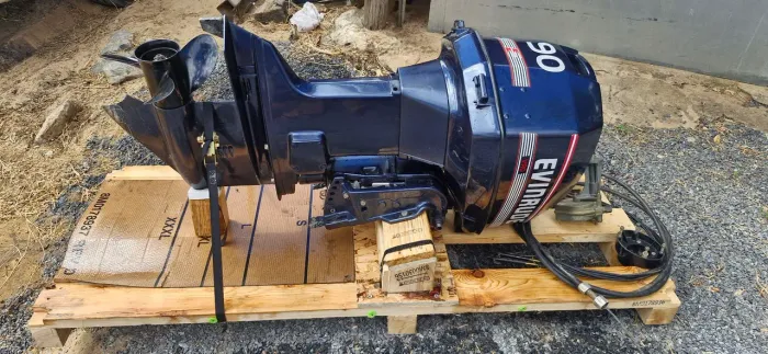 Motor Evinrude 90 hp 2 tempos