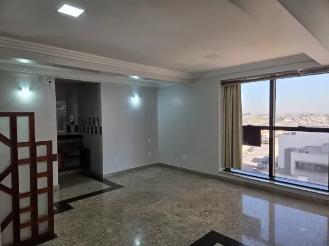 ALUGO Consultório no centro de Varginha