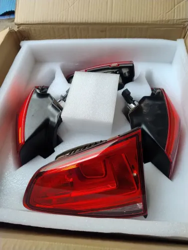 Jogo Completo Lanternas Traseiras Originais Golf MK7 2015 2016 2017 Hella